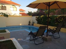 Hotel Ana Celia Pool 1